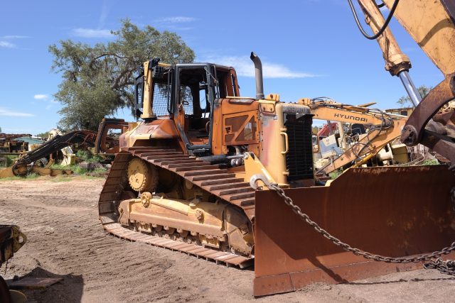 11 Cat Heavy Equipment Parts Photos