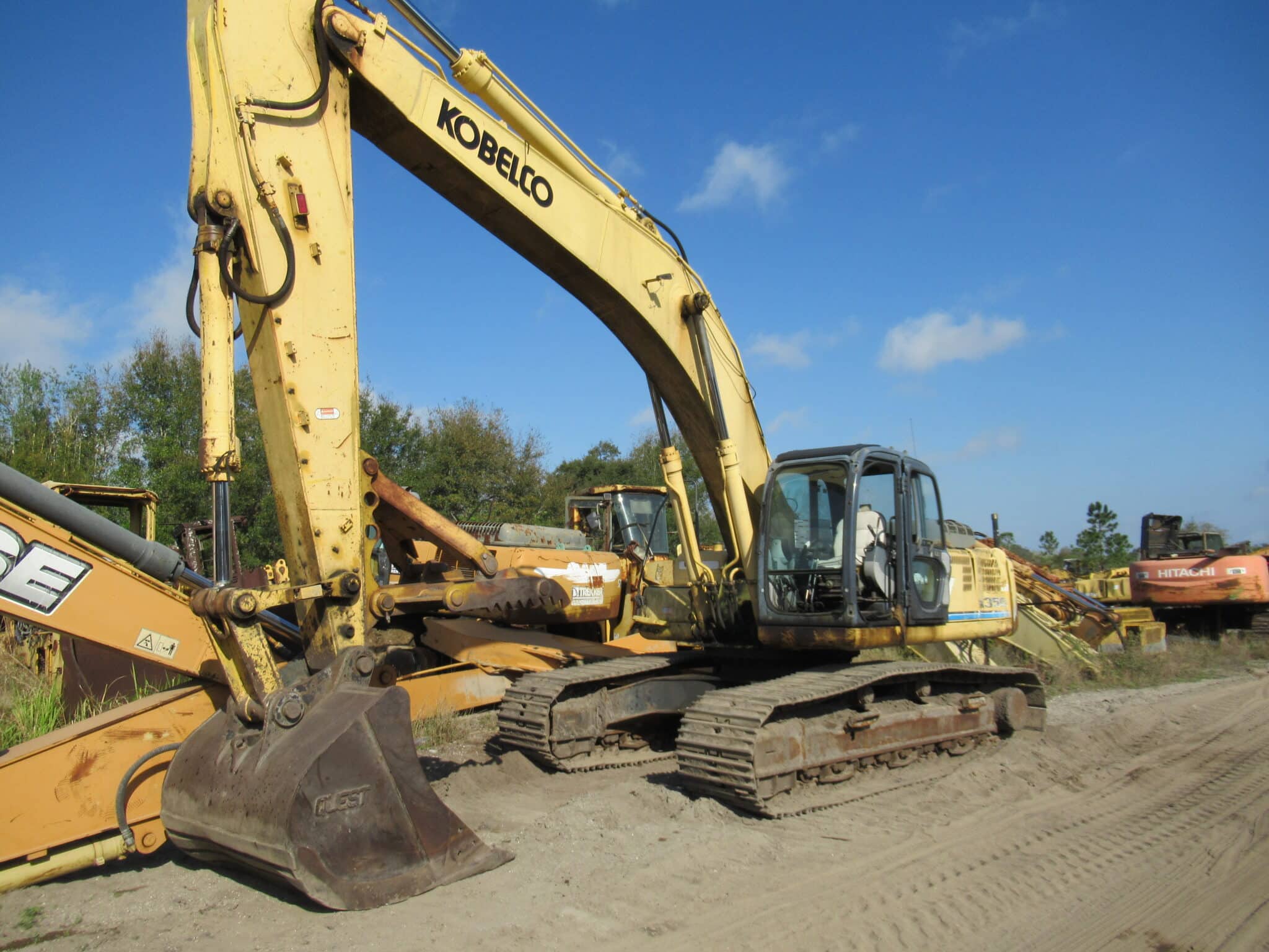 Kobelco SK350-8 Parts | Southern Tractor
