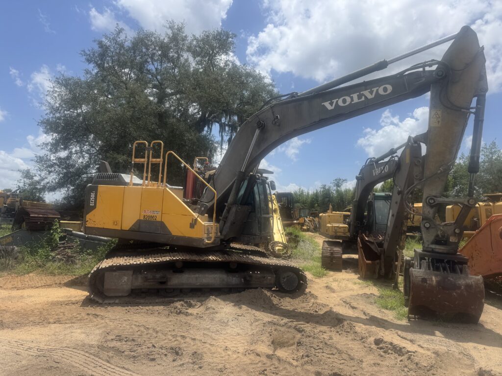 Volvo EC250E parts
